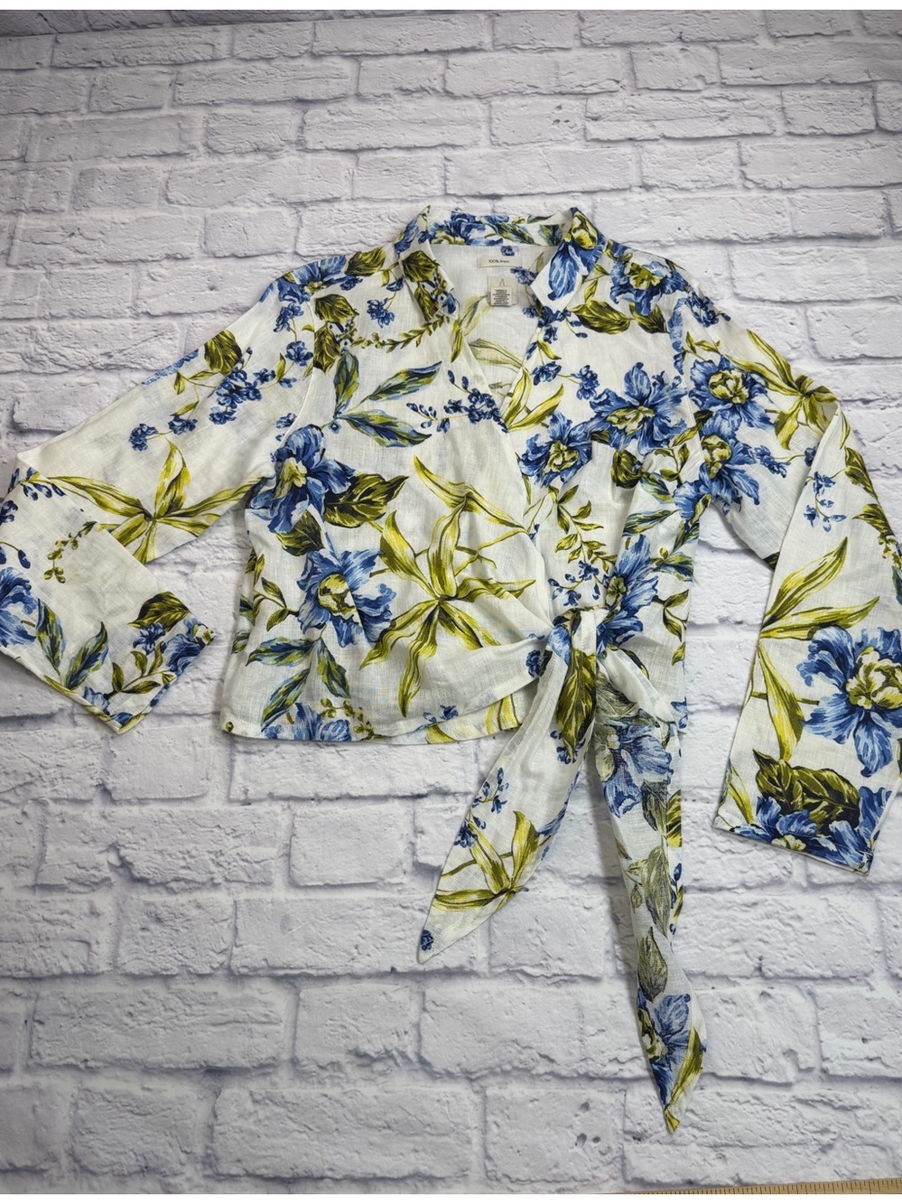 Joie White Floral Linen Tie-Front Blouse w/ Blue & Green Print. Size Large.